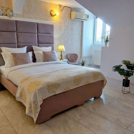 Pension Casablanca Кимпіна Екстер'єр фото