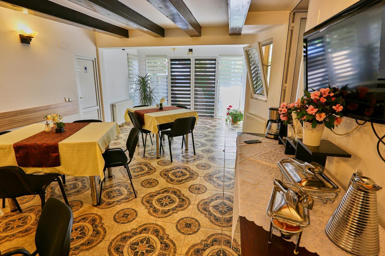 Pension Casablanca Кимпіна Екстер'єр фото